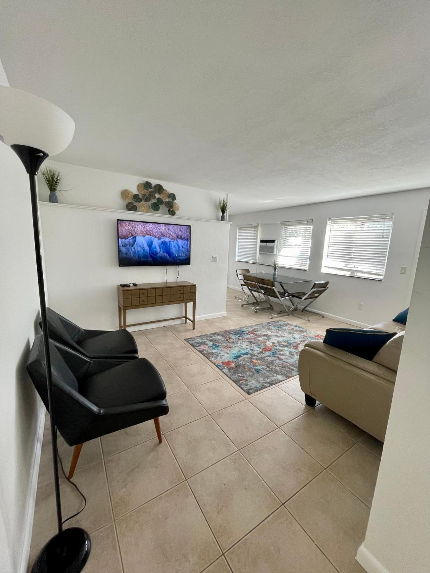 Downtown Ftl Apartments On The River 포트 로더데일 외부 사진