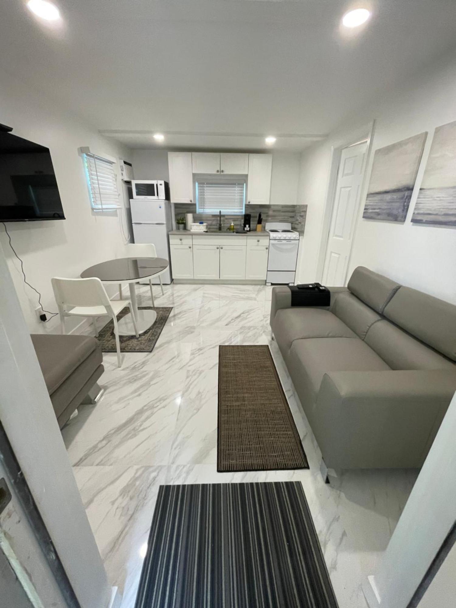 Downtown Ftl Apartments On The River 포트 로더데일 외부 사진