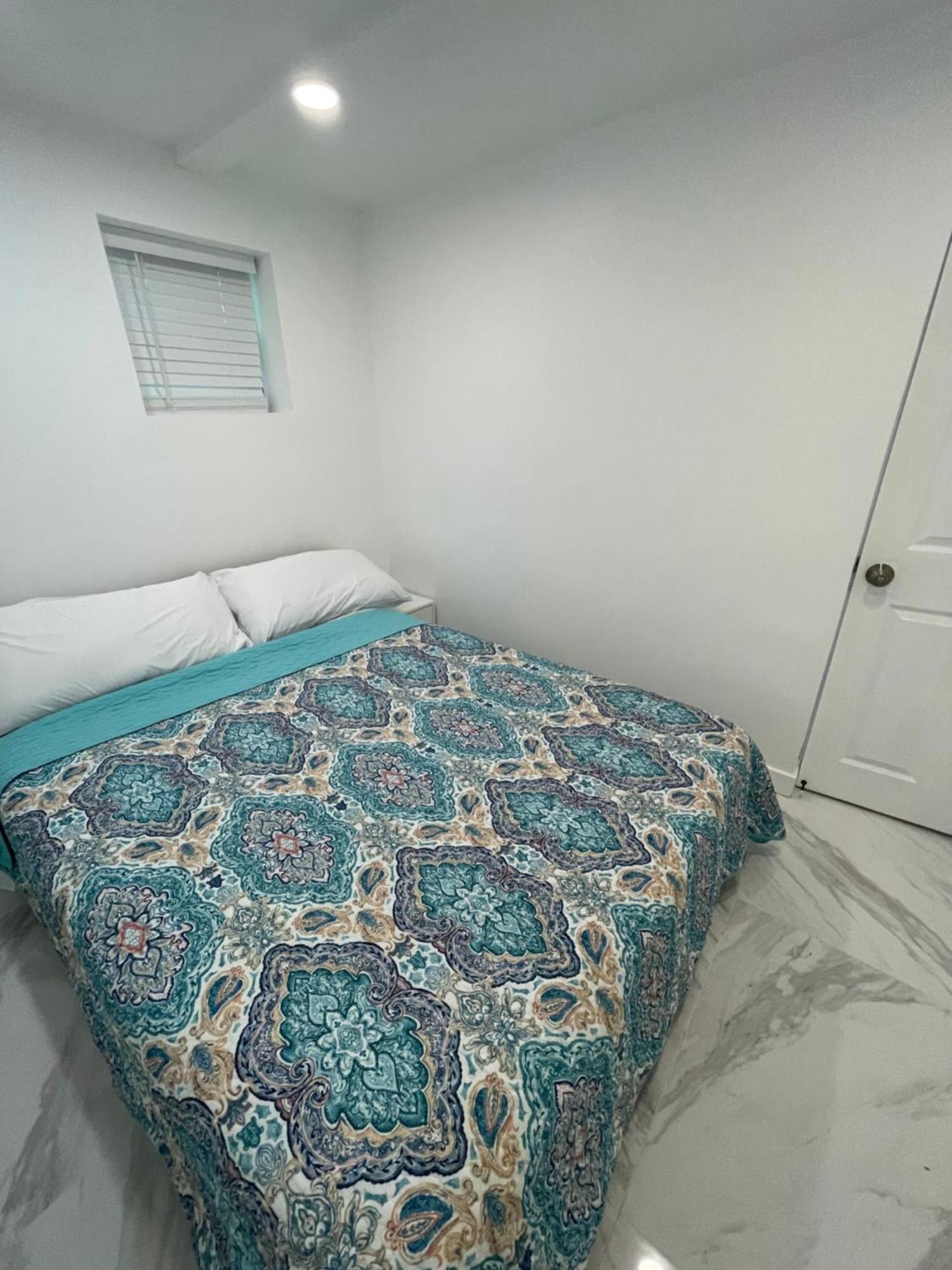 Downtown Ftl Apartments On The River 포트 로더데일 객실 사진